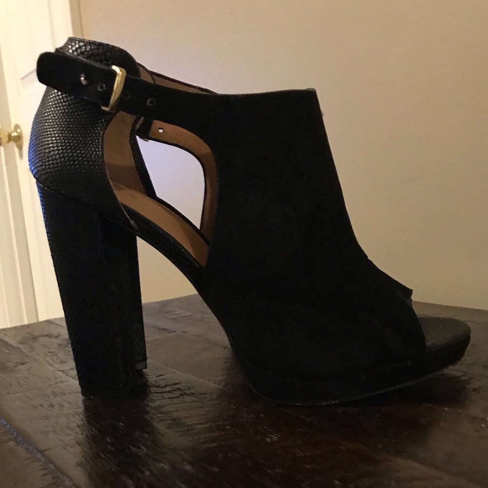 Black open toe heels
